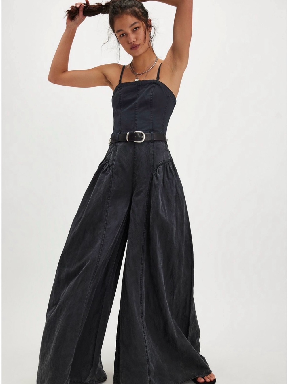 Wide-Leg one-piece in Black